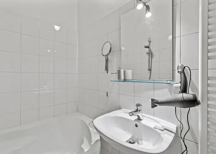 1br Sleeps 6 - 3 Min To U6 Nussdorfer Strasse - Near Volksoper Βιέννη