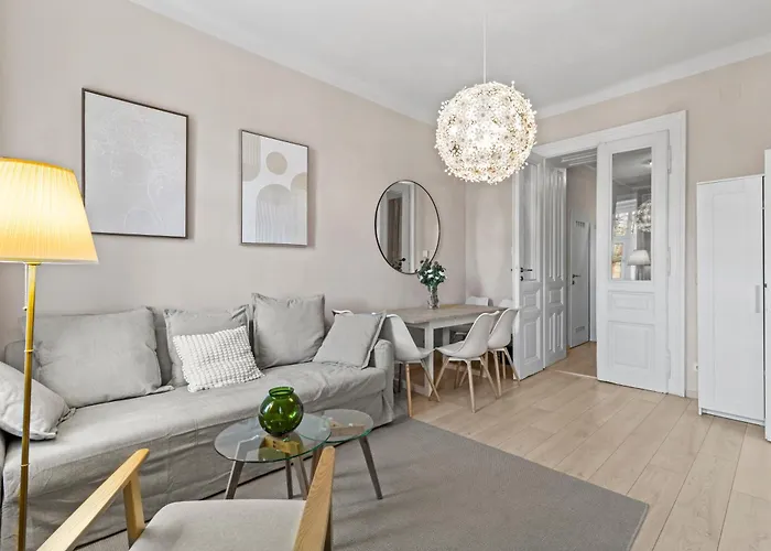 1br Sleeps 6 - 3 Min To U6 Nussdorfer Strasse - Near Volksoper *